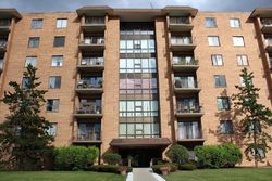Pre-foreclosure Listing in W CRYSTAL LN UNIT 308 MOUNT PROSPECT, IL 60056