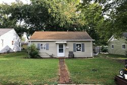 Pre-foreclosure Listing in WOODLAWN AVE MATTOON, IL 61938