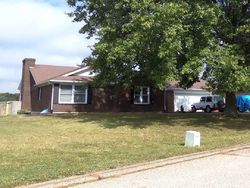 Pre-foreclosure Listing in ERIN DR FLOYDS KNOBS, IN 47119