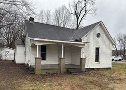 Pre-foreclosure in  E WALNUT ST Mortons Gap, KY 42440