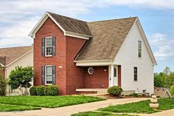 Pre-foreclosure in  LONGHORN CT Fairdale, KY 40118