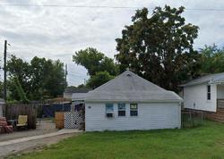 Pre-foreclosure in  THOMPSON ST Wood River, IL 62095