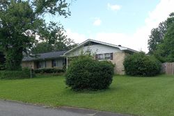 Pre-foreclosure in  N 30TH AVE Hattiesburg, MS 39401