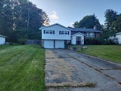 Pre-foreclosure in  HEMPSTEAD RD Schenectady, NY 12309