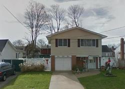 Pre-foreclosure in  32ND ST Lindenhurst, NY 11757