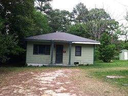 Pre-foreclosure in  SQUIRREL ST Fayetteville, NC 28303