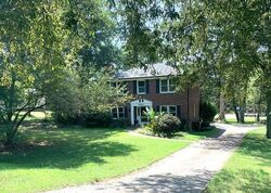 Pre-foreclosure in  GETTYSBURG DR NW Concord, NC 28027