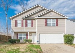 Pre-foreclosure in  CRANBERRY WOODS CT Charlotte, NC 28208