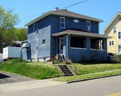 Pre-foreclosure in  ROBBLE AVE Endicott, NY 13760