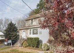 Pre-foreclosure in  1ST ST Dumont, NJ 07628