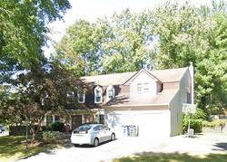Pre-foreclosure Listing in BEDFORDSHIRE AVE POTOMAC, MD 20854