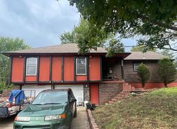 Pre-foreclosure Listing in SYCAMORE AVE GRANDVIEW, MO 64030