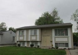 Pre-foreclosure in  BLOOMFIELD AVE Toledo, OH 43607