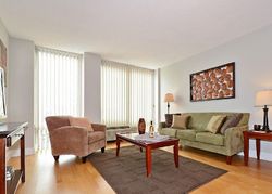 Pre-foreclosure in  W BRIAR PL F Chicago, IL 60657