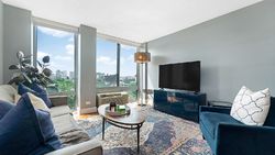 Pre-foreclosure in  W BRIAR PL A Chicago, IL 60657