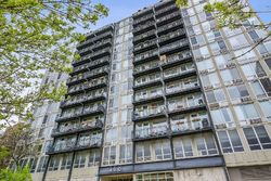Pre-foreclosure in  W BRIAR PL M Chicago, IL 60657