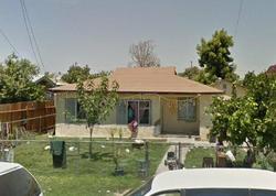Pre-foreclosure in  GAIL MARIE DR Lamont, CA 93241