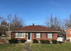 Pre-foreclosure in  SYCAMORE ST Elizabethtown, KY 42701