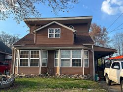 Pre-foreclosure in  CARLISLE AVE Louisville, KY 40215