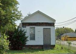 Pre-foreclosure in  WOODRUFF AVE Louisville, KY 40215