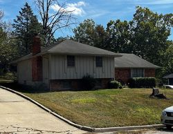 Pre-foreclosure in  S 14TH ST Leavenworth, KS 66048