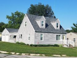 Pre-foreclosure in  4TH AVE NW Fort Dodge, IA 50501