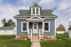 Pre-foreclosure in  MAIN ST Newhall, IA 52315