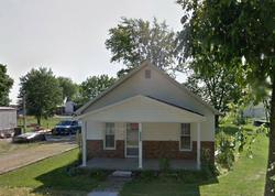 Pre-foreclosure Listing in S SHARP ST POSEYVILLE, IN 47633