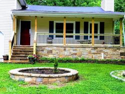 Pre-foreclosure in  WILDFLOWER LN Snellville, GA 30039
