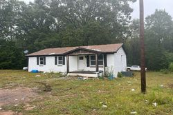 Pre-foreclosure in  OLD ALABAMA RD Milner, GA 30257