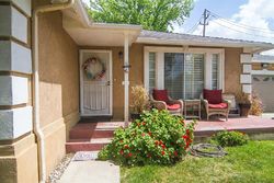 Pre-foreclosure in  N MANOR AVE Fresno, CA 93705