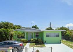 Pre-foreclosure in  HILLCREST BLVD West Palm Beach, FL 33405