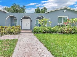 Pre-foreclosure in  SW 49TH TER Pompano Beach, FL 33068