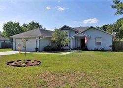 Pre-foreclosure in  NW 3RD AVE Newberry, FL 32669