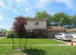 Pre-foreclosure in  W BEECHWOOD AVE Milwaukee, WI 53223