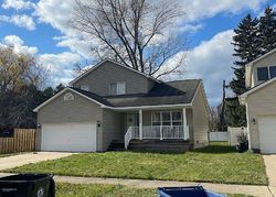 Pre-foreclosure in  DELAWARE AVE Redford, MI 48240