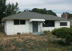 Pre-foreclosure in  N CENTRAL DR Moses Lake, WA 98837
