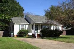 Pre-foreclosure in  S BROOKS DR Fredericksburg, VA 22408