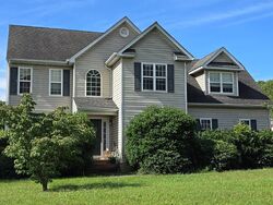 Pre-foreclosure in  SOUTHRIDGE DR Ruckersville, VA 22968