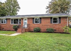 Pre-foreclosure in  YORKSHIRE RD Colonial Heights, VA 23834