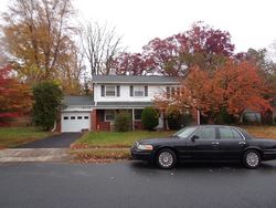 Pre-foreclosure in  DEL MAR DR Woodbridge, VA 22193