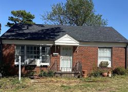 Pre-foreclosure in  S FLORENCE AVE Tulsa, OK 74114