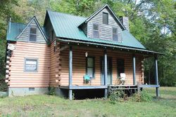 Pre-foreclosure Listing in JACKSON HOLLOW RD THORN HILL, TN 37881