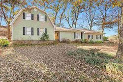 Pre-foreclosure in  PINEWOOD DR Jackson, TN 38305