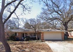Pre-foreclosure in  ROBINHOOD LN Fort Worth, TX 76112