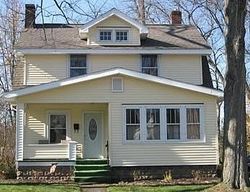 Pre-foreclosure in  11TH ST Cuyahoga Falls, OH 44221
