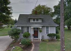 Pre-foreclosure in  PEACH ST Louisville, OH 44641