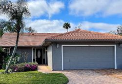 Pre-foreclosure in  NIGHTHAWK CIR Winter Springs, FL 32708