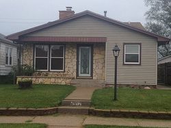 Pre-foreclosure in  46TH ST Rock Island, IL 61201
