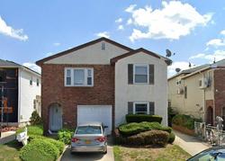 Pre-foreclosure in  LUNDI CT Staten Island, NY 10314